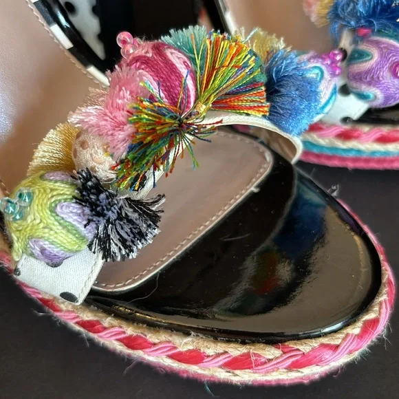 Betsey Johnson Polka Dot Pom Pom Sandal Heels Colorful Sz 7.5 - Picture 2 of 11